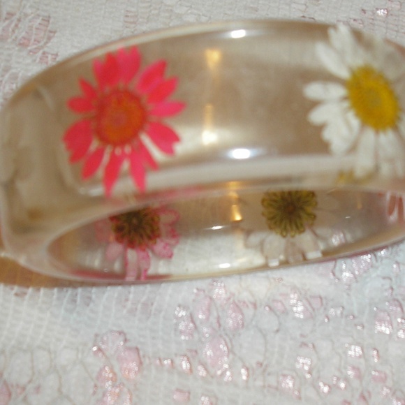 Jewelry - Retro Plastic Bracelet